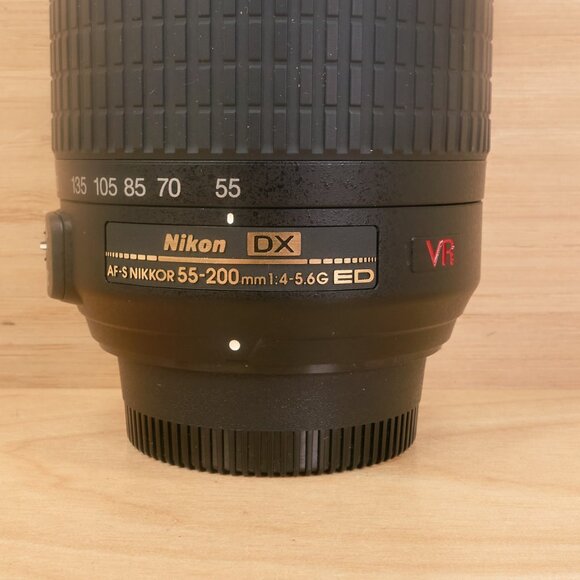 Nikon AF-S 55-200mm VR Zoom Lens / For Nikon DX Cameras - Picture 4 of 6